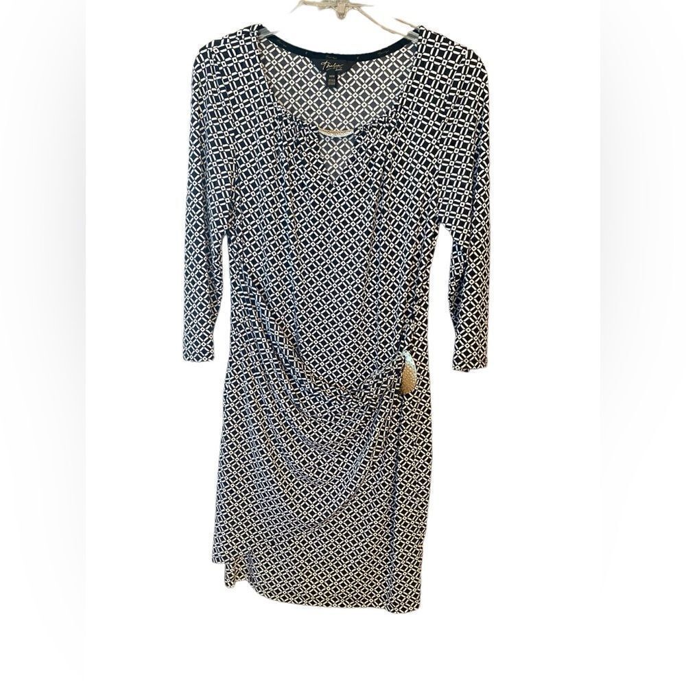 Thalia Sodi Sz M Black White Faux Wrap Gold Metal Accent Cocktail Dress